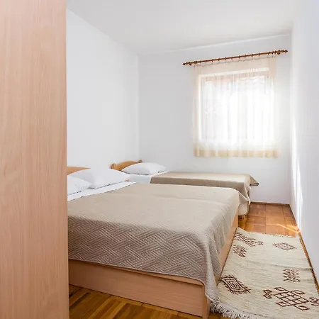 Sabunike Holiday home Nin